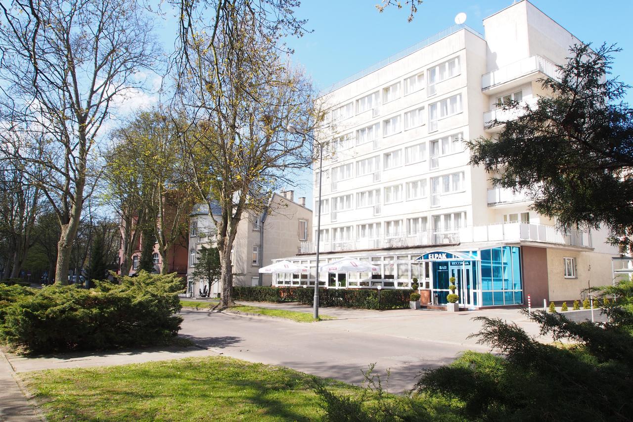 Elpak Aparthotel 3*